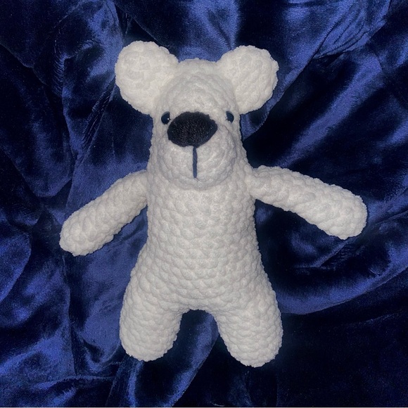 Crocheted Polar Bears - Picture 2 of 2